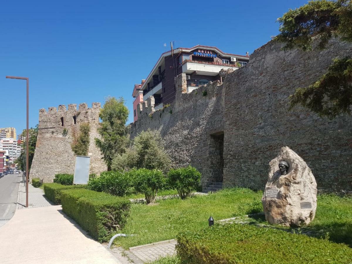 Currila Durres Apartment Bagian luar foto
